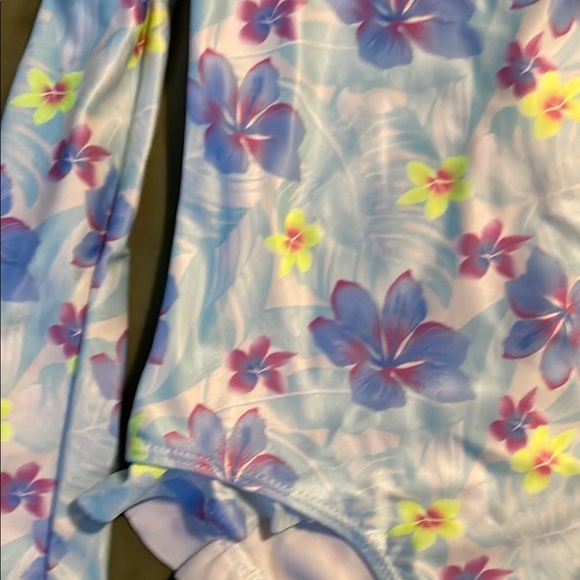 Hurley Floral Long Sleeve Rashguard One Piece Swimsuit - Picture 3 of 9